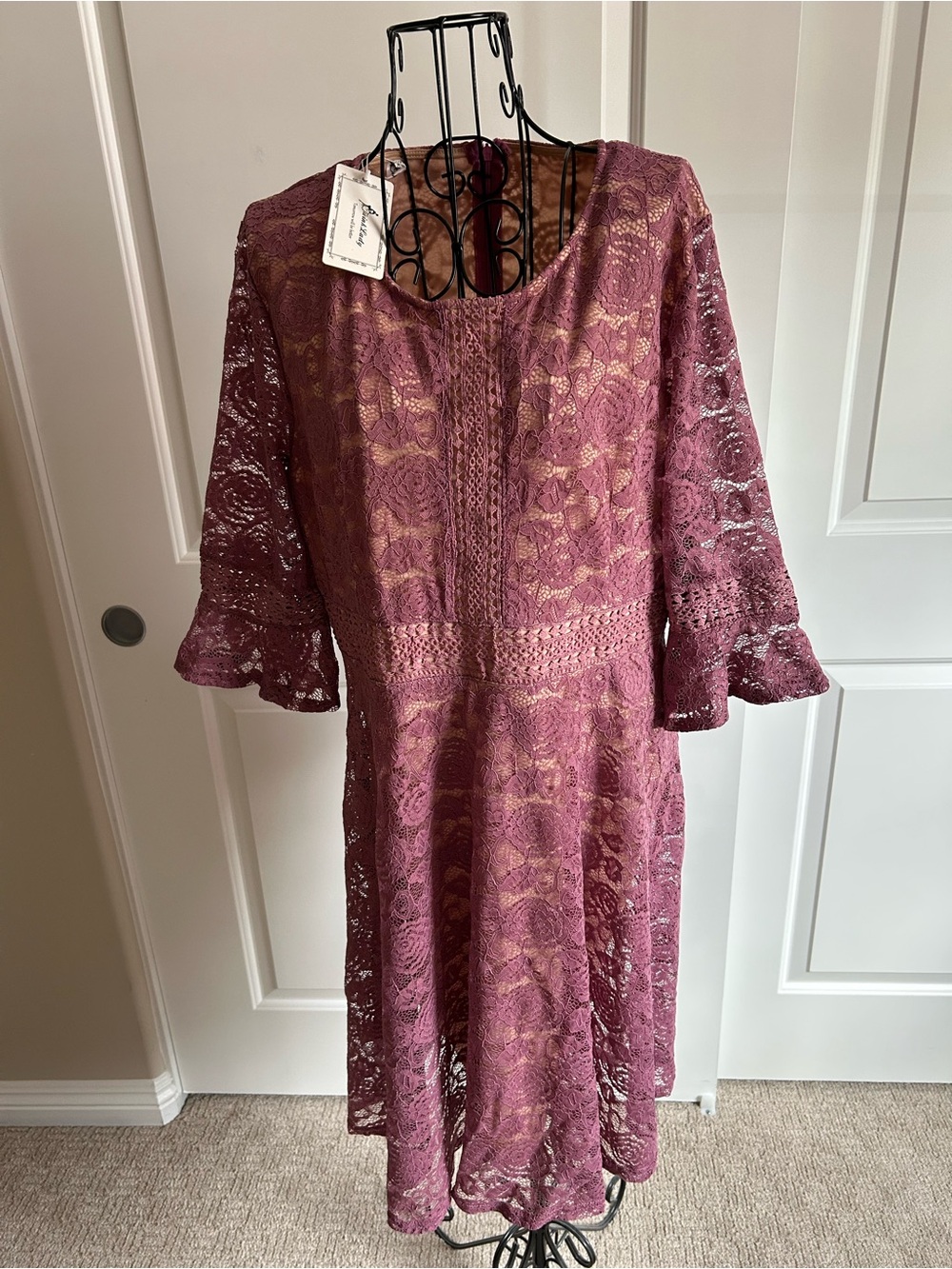 Floral Lace Midi Dress in Dusty Rose